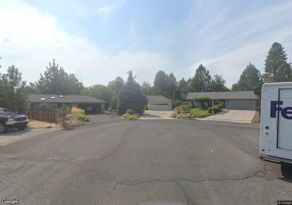 1379 SE Lostine Cir, Bend, OR 97702 - photo 1