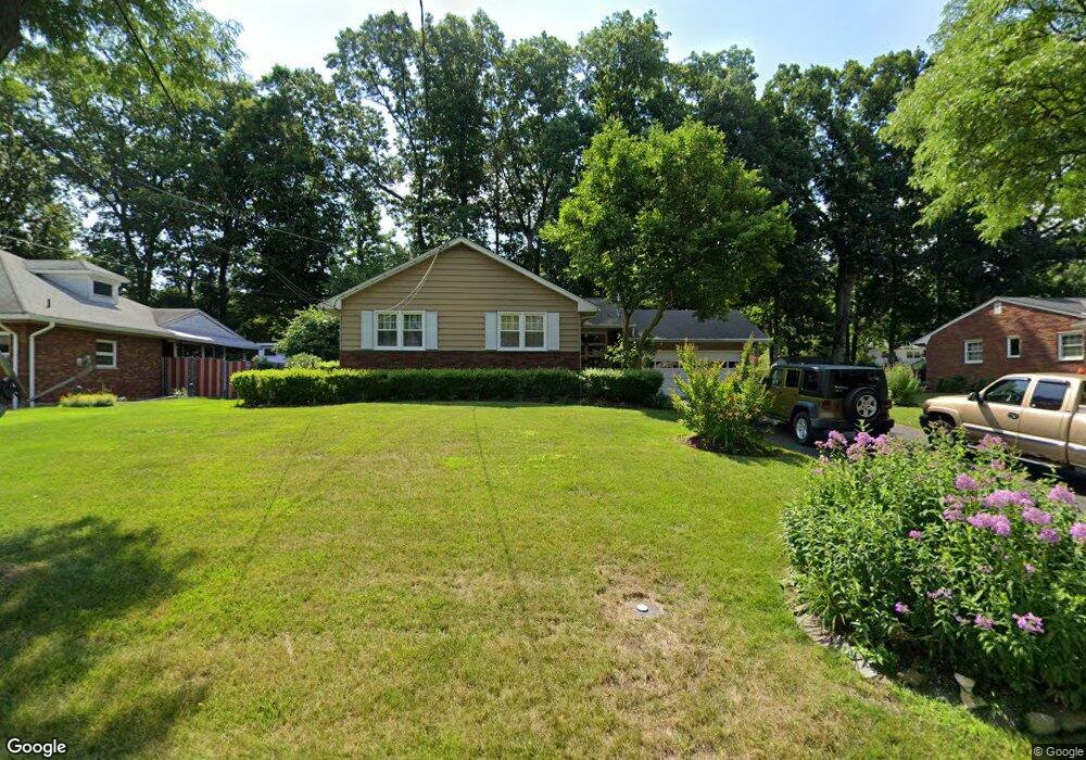 27 Stemmer Dr, Clark, NJ 07066 - photo 1