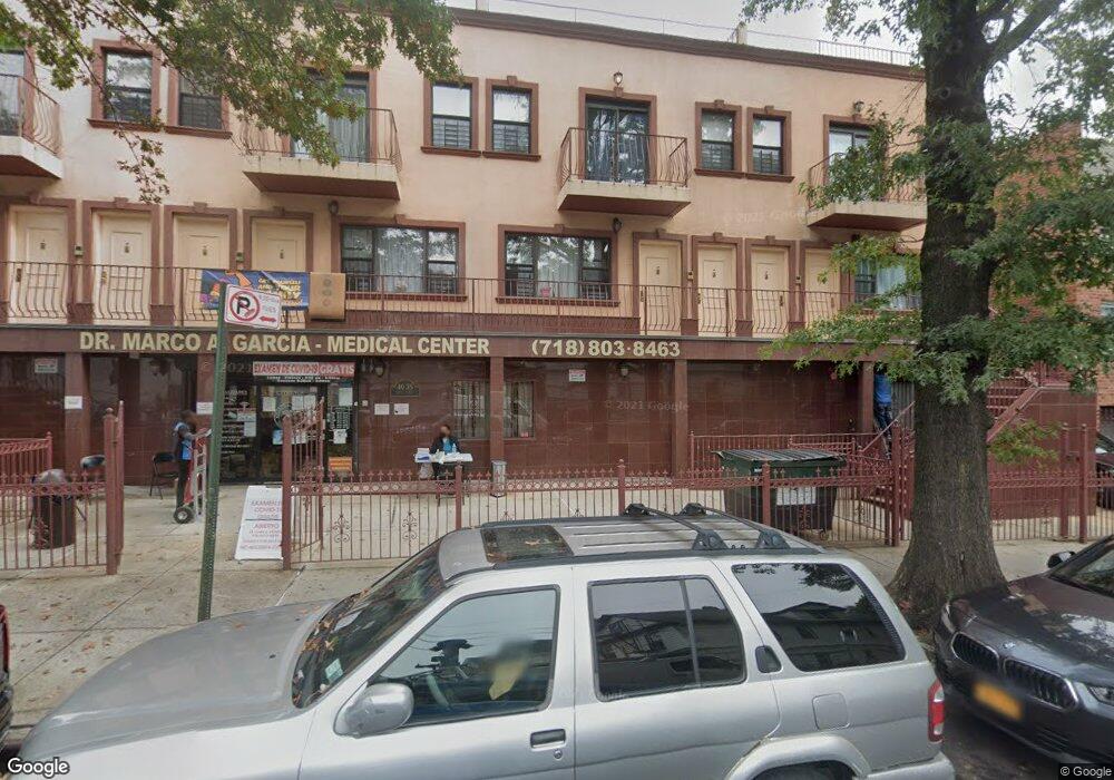 9506 40th Rd, Flushing, NY 11373 - photo 1