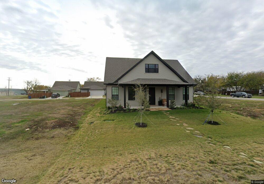 209 W 7th St unit 36646201, Justin, TX 76247 - photo 1