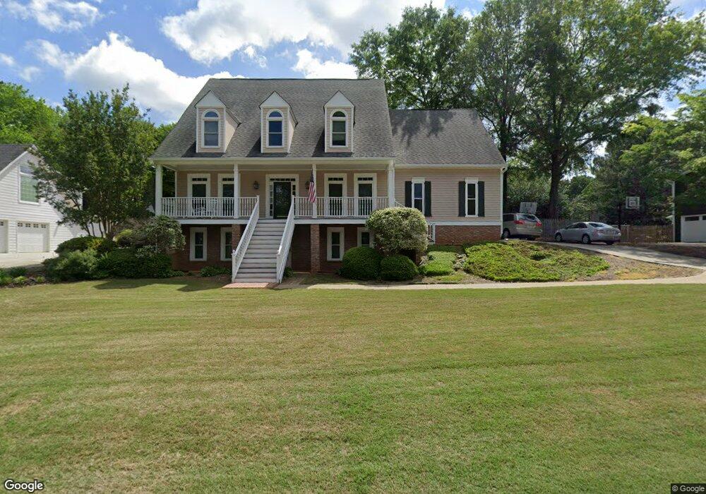 4824 Hunters Oaks Ln, Alpharetta, GA 30009 - photo 1