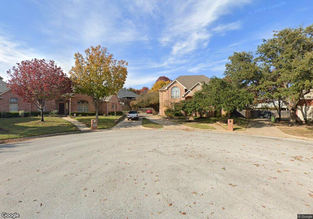 408 Cottonwood Ln, Hurst, TX 76054 - photo 1