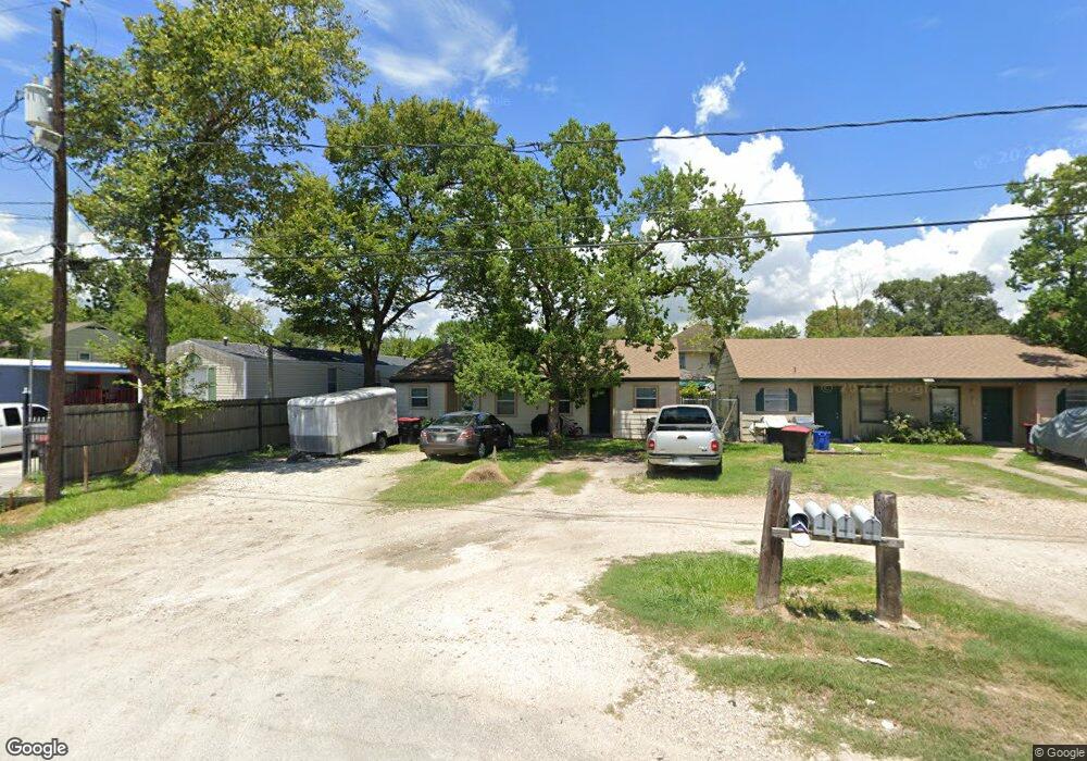 13725 Duncum St unit 2, Houston, TX 77015 - photo 1