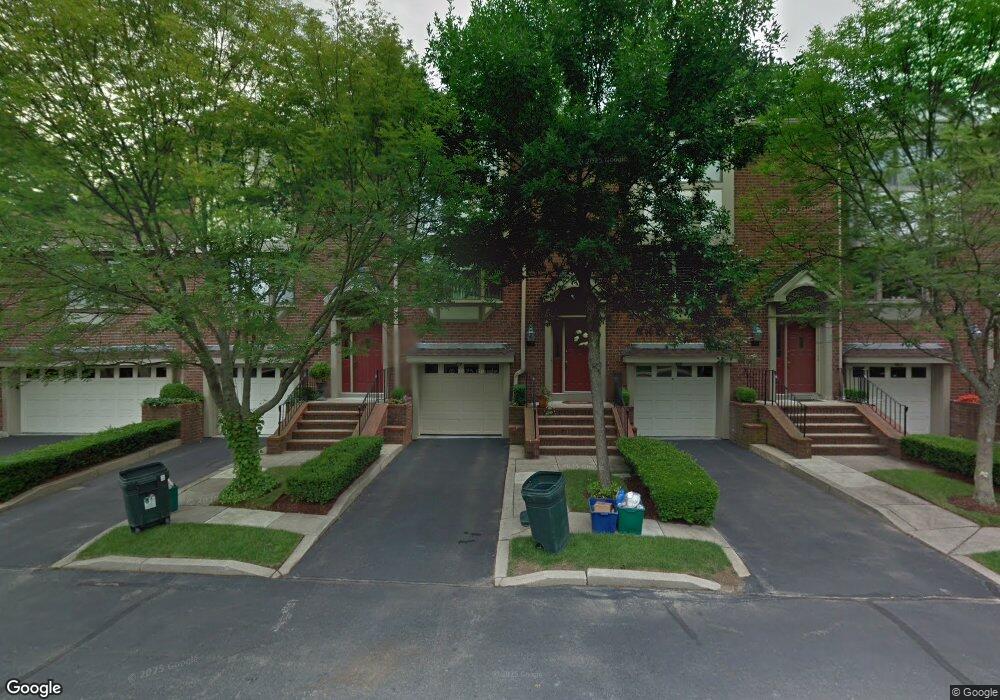 104 Dean Ridge Ct, Cranston, RI 02920 - photo 1