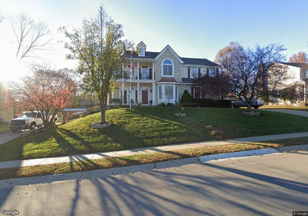 208 Southfork Rd, Lansing, KS 66043 - photo 1