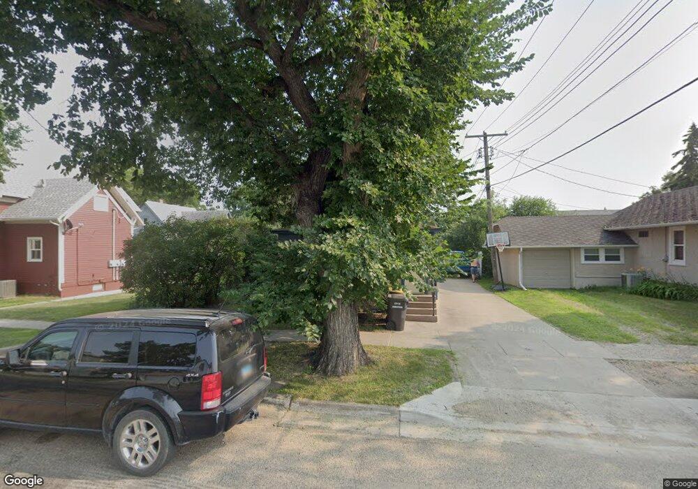 414 2nd St SE, Jamestown, ND 58401 - photo 1