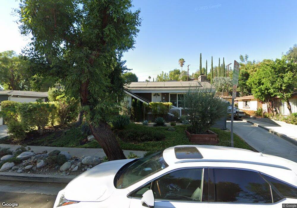 20964 Costanso St, Woodland Hills, CA 91364 - photo 1