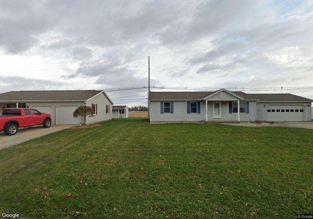 312 Dogwood Dr, Wapakoneta, OH 45895 - photo 1