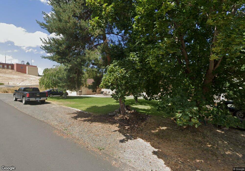 505 Water St, Heppner, OR 97836 - photo 1