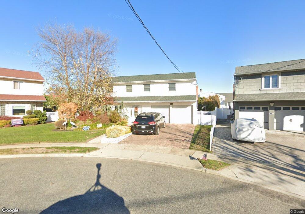 3941 Bea Ct, Oceanside, NY 11572 - photo 1