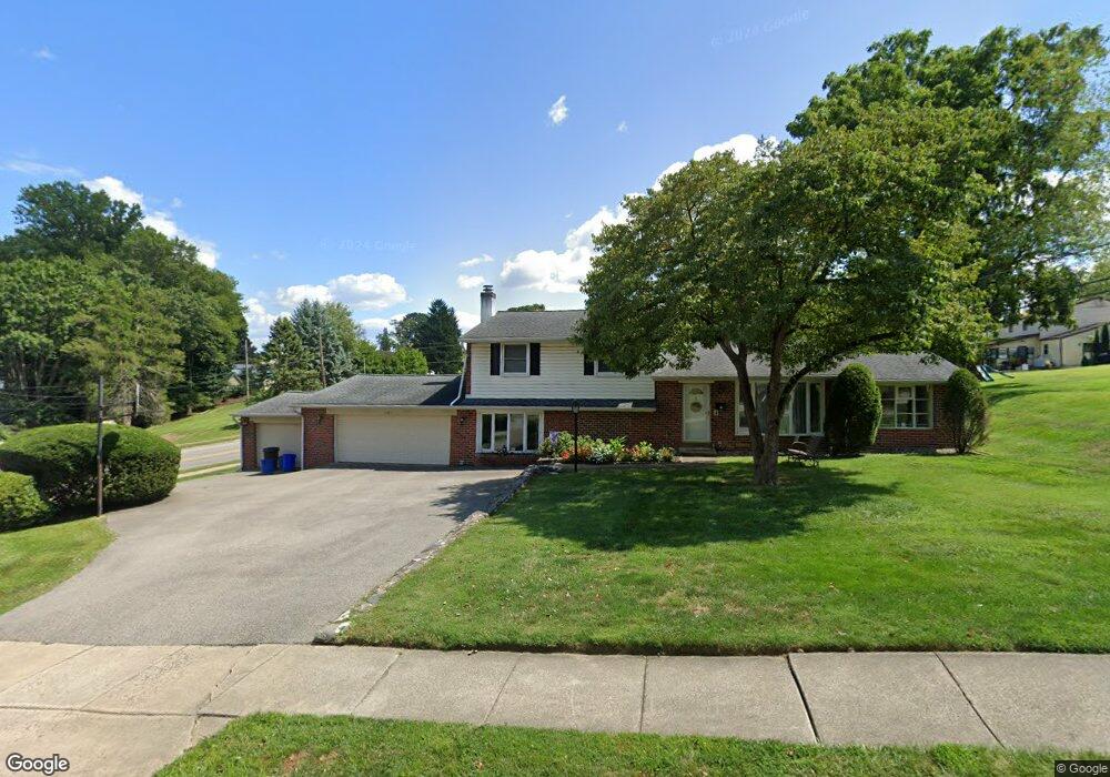 201 Beechtree Dr, Broomall, PA 19008 - photo 1