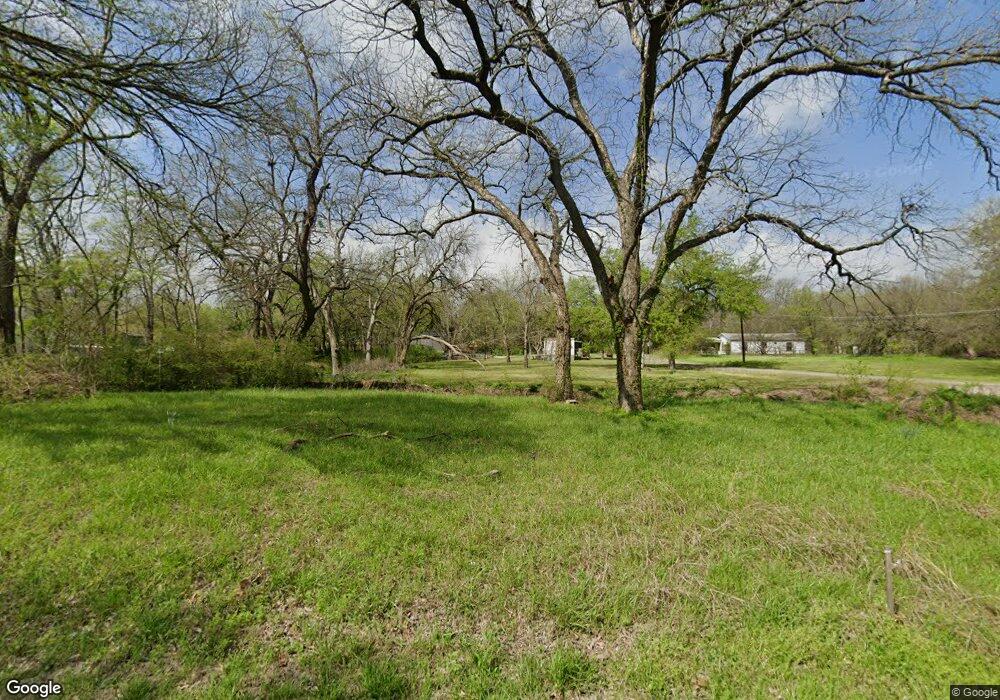 1113 Maple St, Bonham, TX 75418 - photo 1