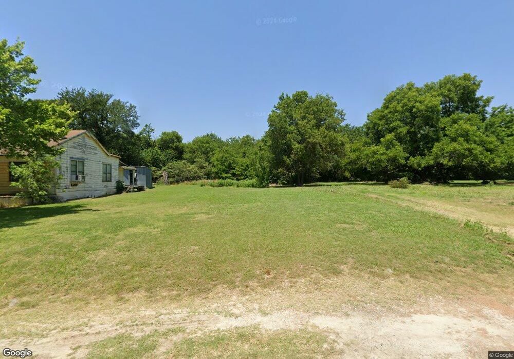 1217 Maple St, Bonham, TX 75418 - photo 1
