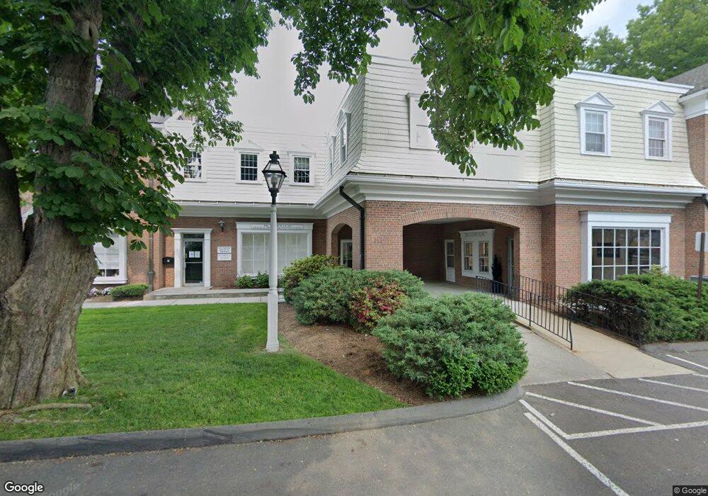 1735 Post Rd unit 4, Fairfield, CT 06824 - photo 1