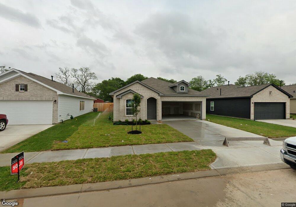 1130 Station Manor Ln, Tomball, TX 77375 - photo 1