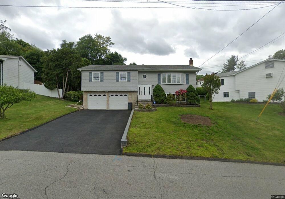 4 Mountain View Ln, Garnerville, NY 10923 - photo 1