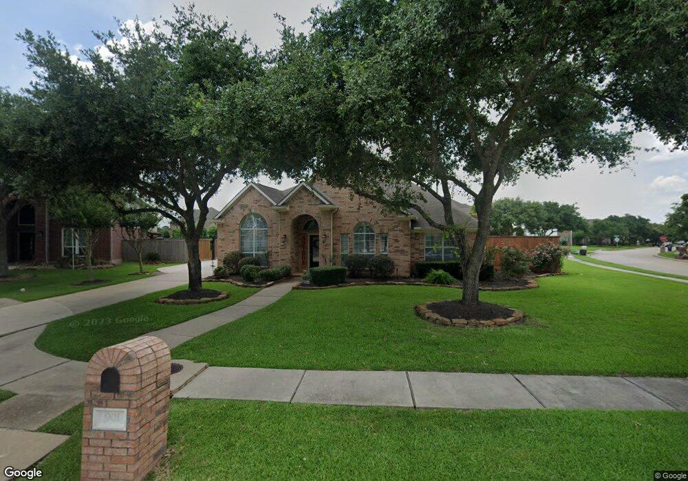 901 High Ridge Cir, Friendswood, TX 77546 - photo 1