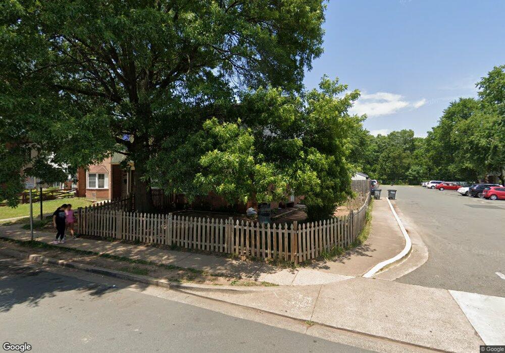 7947 Community Dr, Manassas, VA 20109 - photo 1