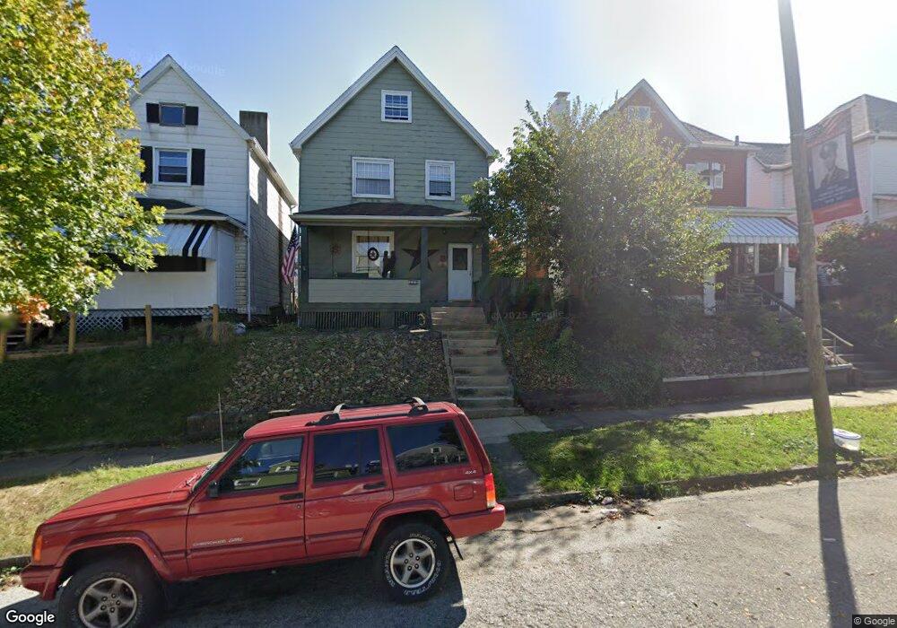 113 Sumner Ave, Vandergrift, PA 15690 - photo 1