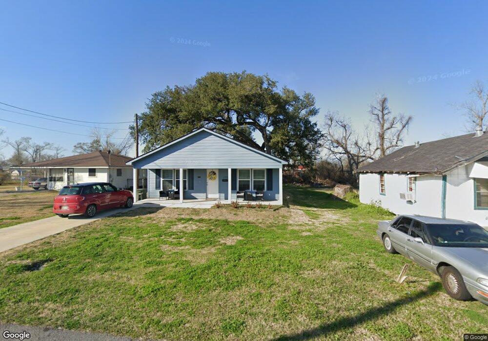 2333 Poplar St, Lake Charles, LA 70601 - photo 1