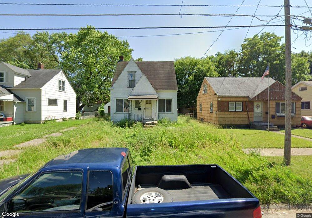 917 Barrie Ave, Flint, MI 48507 - photo 1