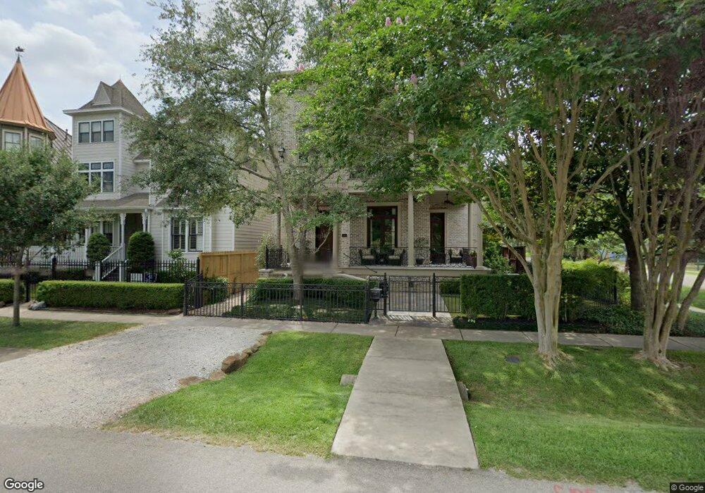 747 Oxford St, Houston, TX 77007 - photo 1