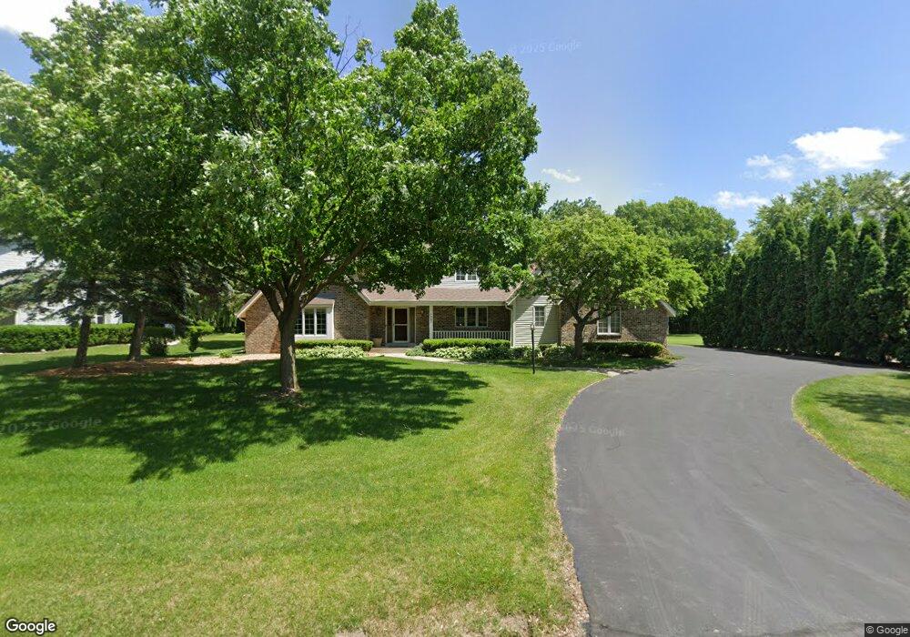 1940 San Fernando Dr, Elm Grove, WI 53122 - photo 1