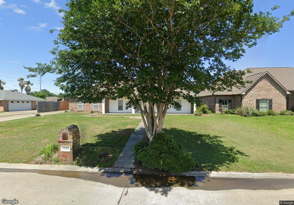 1424 Cambridge Ct, Lake Charles, LA 70605 - photo 1