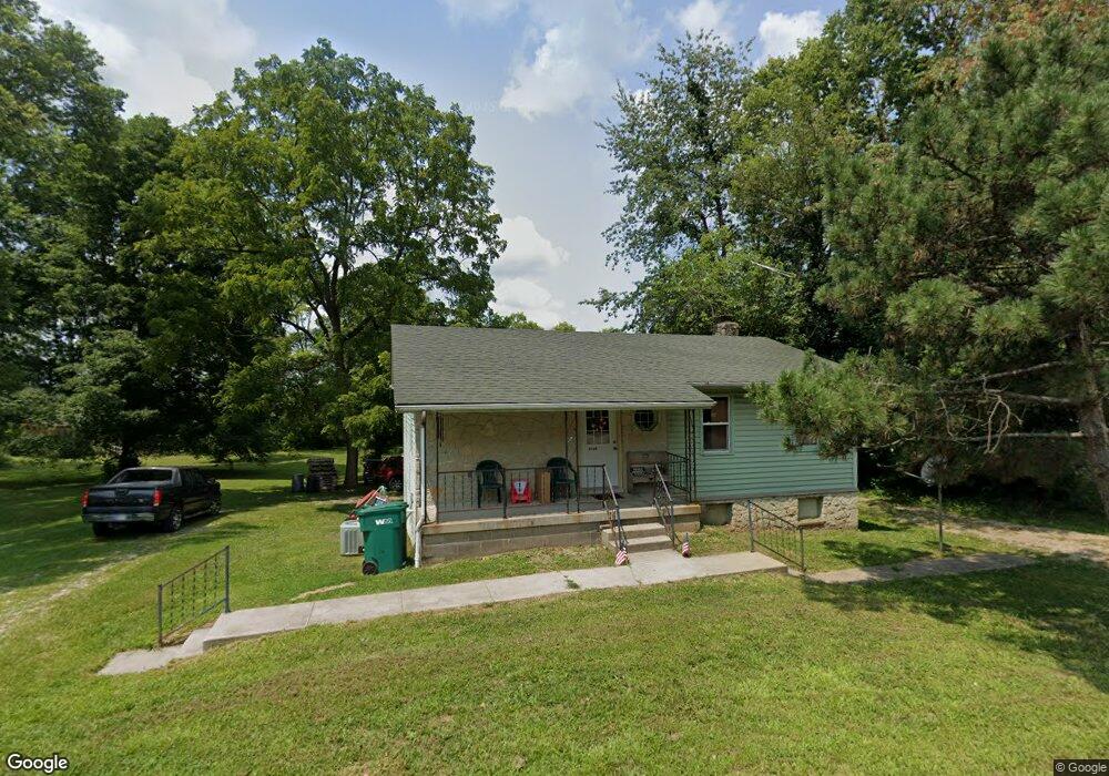 8769 S 600 W, Edinburgh, IN 46124 - photo 1