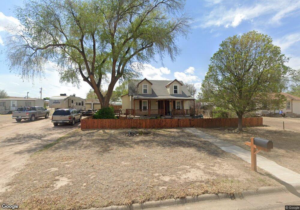 117 S Monroe St, Hugoton, KS 67951 - photo 1