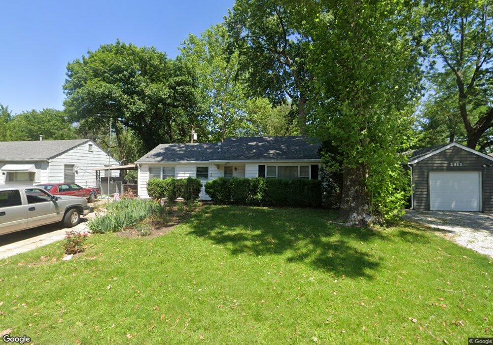 2308 SW Mission Ave, Topeka, KS 66614 - photo 1