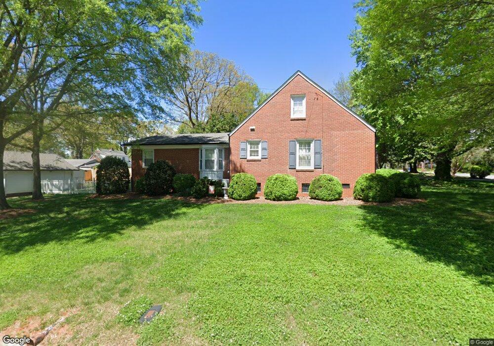 301 Magnolia St, Statesville, NC 28677 - photo 1