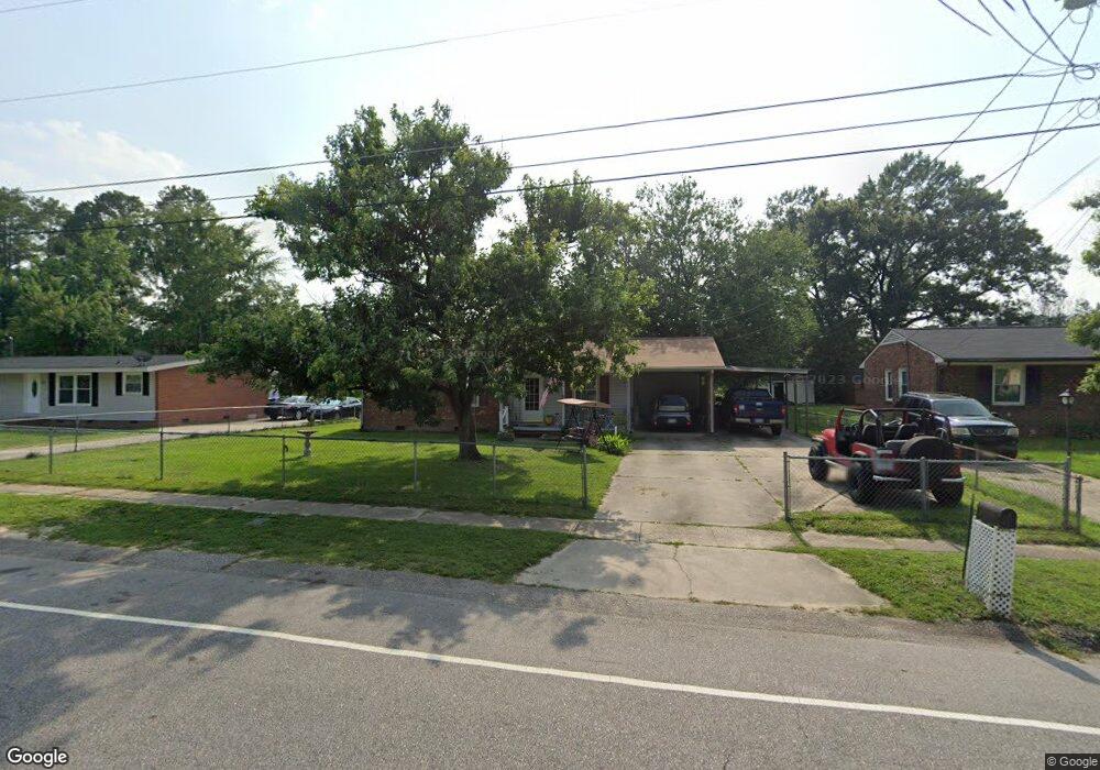 814 Berwick Dr, Fayetteville, NC 28314 - photo 1