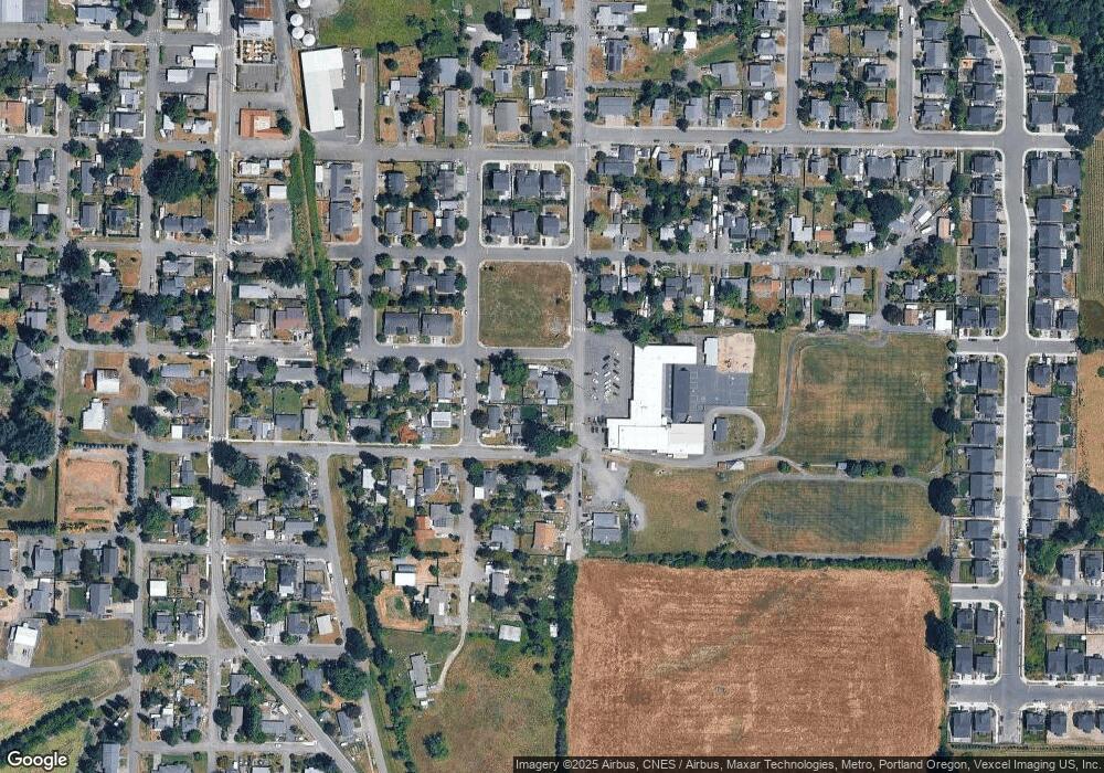 439 S 3rd St, Carlton, OR 97111 - photo 1