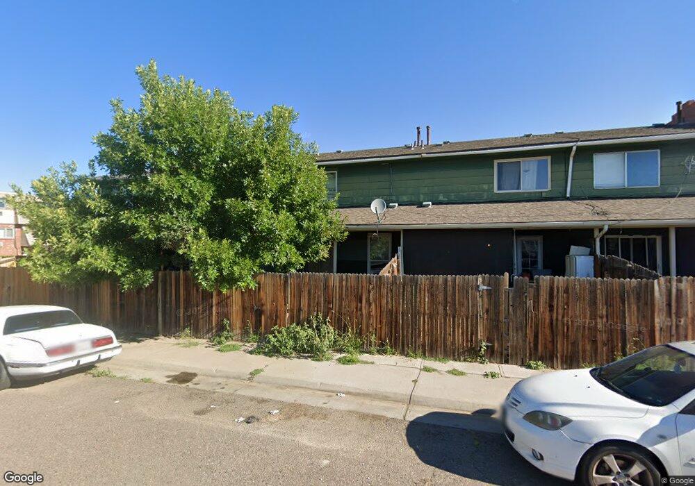 1437 Norfolk St, Aurora, CO 80011 - photo 1