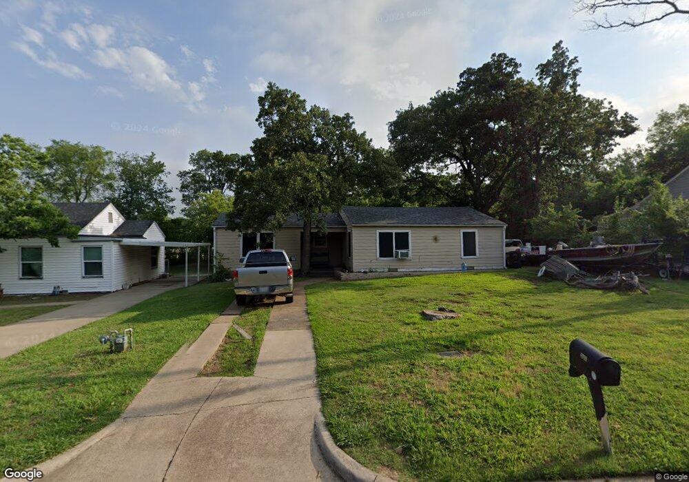 1727 W Crawford St, Denison, TX 75020 - photo 1