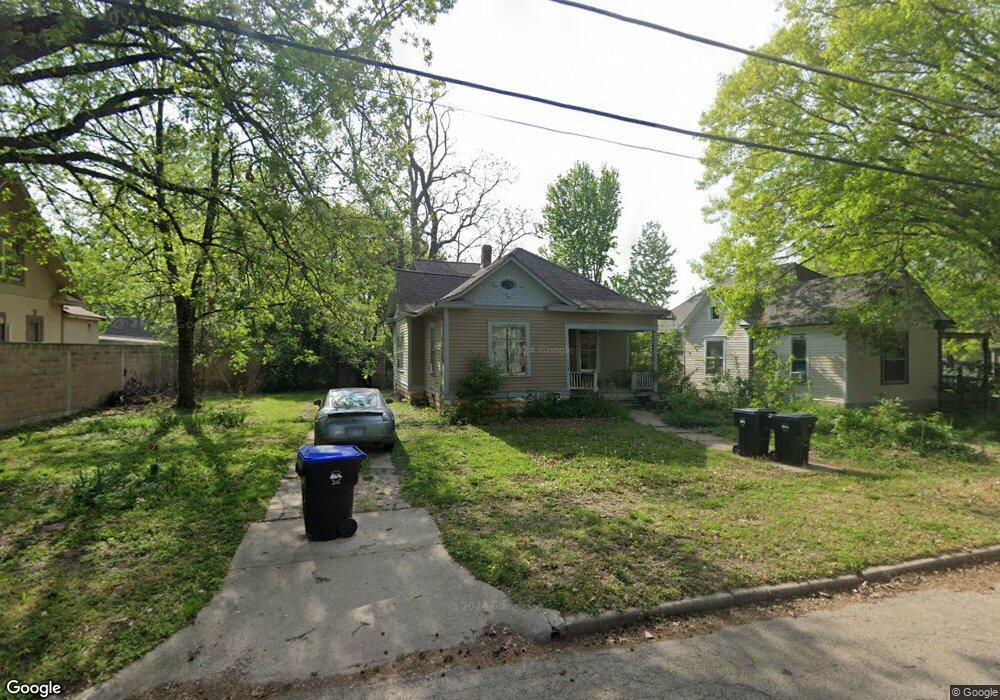 115 SW Franklin Ave, Topeka, KS 66606 - photo 1