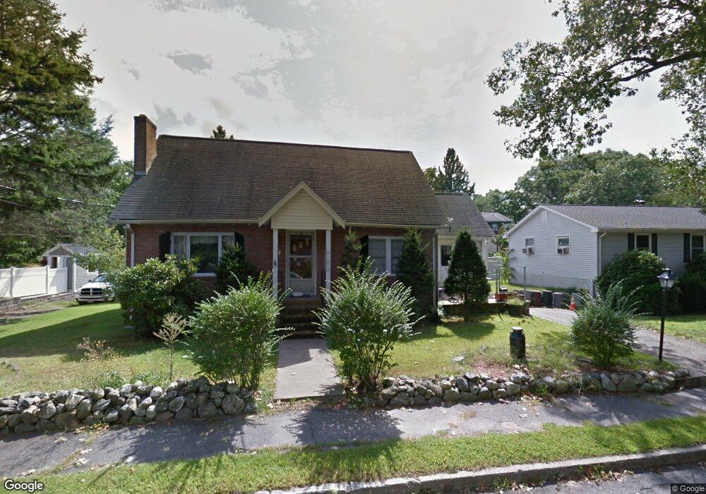 8 4th St, Wakefield, MA 01880 - photo 1