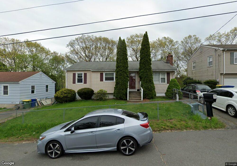 62 Horseshoe Dr, Waterbury, CT 06706 - photo 1