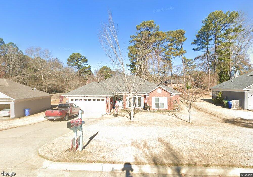 895 Saint Murphys Dr, Columbus, GA 31904 - photo 1