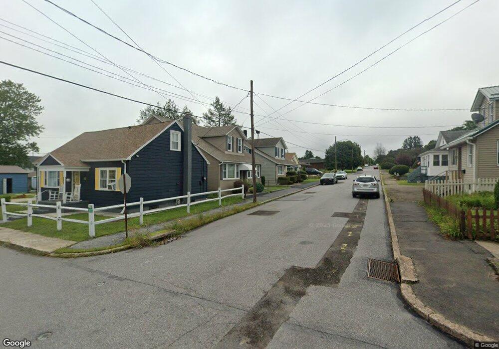 1009 E Chestnut St, Hazleton, PA 18201 - photo 1