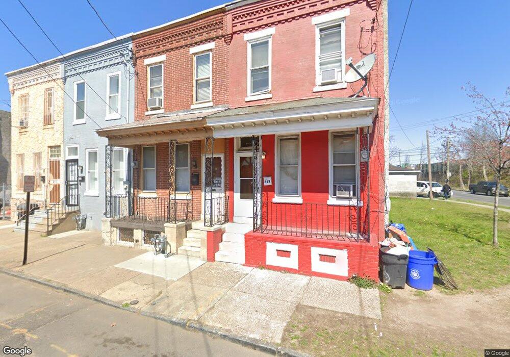 819 Line St, Camden, NJ 08103 - photo 1