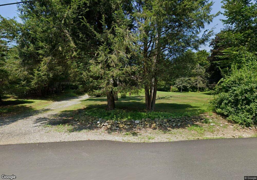 47 Bykenhulle Rd, Hopewell Junction, NY 12533 - photo 1