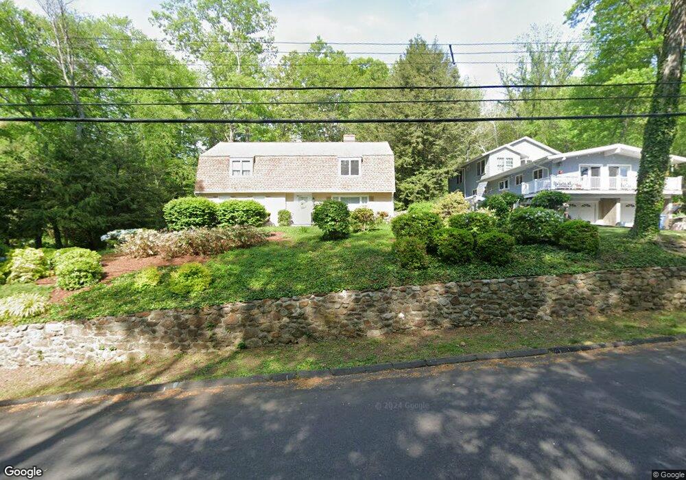 176 Pinewood Trail, Trumbull, CT 06611 - photo 1