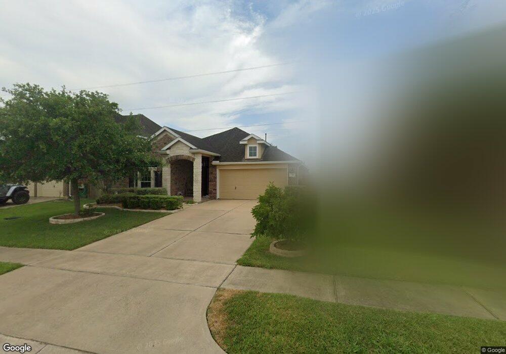 341 Lake Line Dr, Alvin, TX 77511 - photo 1