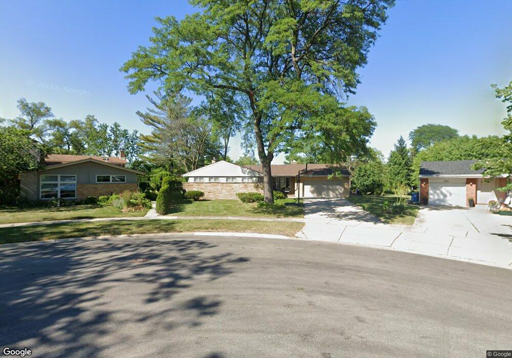 351 E Huntington Ln, Elmhurst, IL 60126 - photo 1