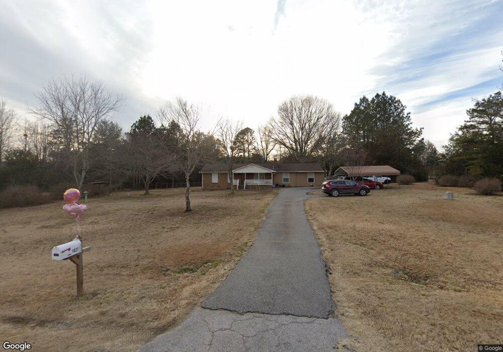 1827 Davis Cir, Clover, SC 29710 - photo 1