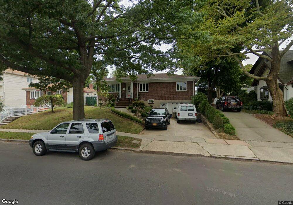 52 Guyon Ave, Staten Island, NY 10306 - photo 1