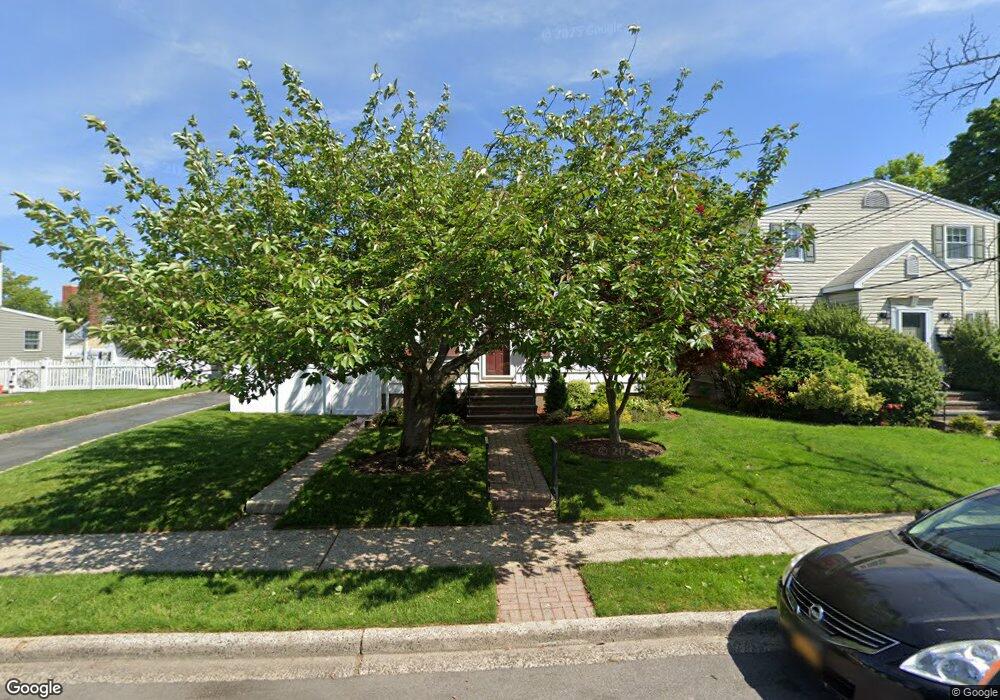 718 Elm St, Franklin Square, NY 11010 - photo 1