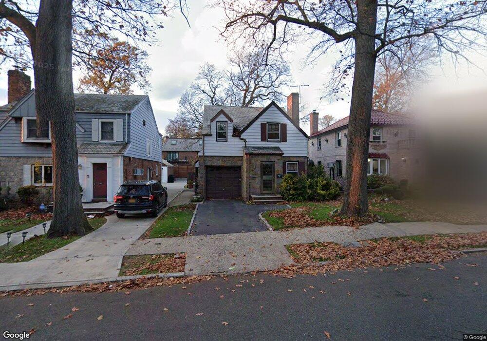 186-45 Grand Central Pkwy, Jamaica, NY 11432 - photo 1